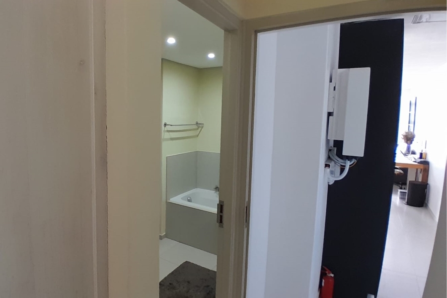 1 Bedroom Property for Sale in Beachfront Western Cape